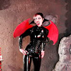 Second pic of .:: Latexgirlies ::.