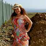 First pic of AllOver30.com - Introducing 36 year old Sunshine