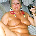 Fourth pic of Granny = oma