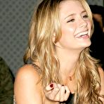 Fourth pic of Mischa Barton