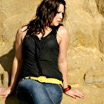 First pic of Hot babes for you to date