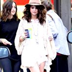 Third pic of Selena Gomez fully naked at Largest Celebrities Archive!