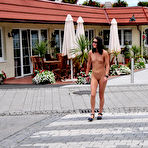Third pic of Nude-in-Public