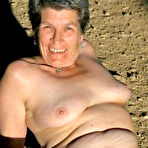 Second pic of Flashing grannies