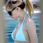 Third pic of Naked celebrity Avril Lavigne at Babylon-X 