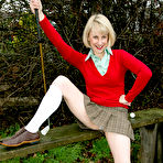 Second pic of AllOver30.com - Introducing 52 year old Hazel