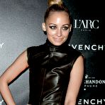 Second pic of Nicole Richie hard nipples paparazzi shots