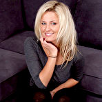 First pic of Kendra Rain - hot blonde bombshell!