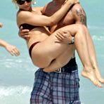 First pic of Mena Suvari