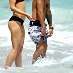 Fourth pic of Mena Suvari