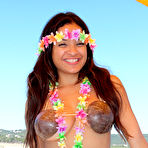 Second pic of allover30free.com introducing 32 Year Old Vera Waang from AllOver30 - Pictures of naked MILF and housewives from Denver, Colorado