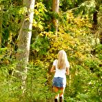 Fourth pic of Hottie takes a piss outdoors