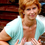 First pic of MILF Porn