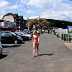 First pic of Nude-in-Public