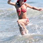 Third pic of Pink :: THE FREE CELEBRITY MOVIE ARCHIVE ::