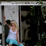 First pic of LynnPops.com Full Pinup