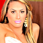First pic of Juliana Souza