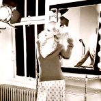 First pic of Anne Heche