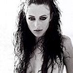 Third pic of Elizabeth Hurley