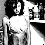 Fourth pic of Elizabeth Hurley