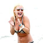First pic of Elisha Cuthbert