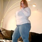 Second pic of Top Heavy Amateurs