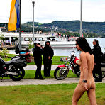 Third pic of Nude-in-Public