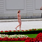 Second pic of Nude-in-Public