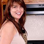 First pic of MILF Porn
