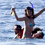 Fourth pic of Rihanna fully naked at Largest Celebrities Archive!
