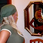 First pic of WifeBucket.com - Real submitted pics of amateur housewives from nextdoor!