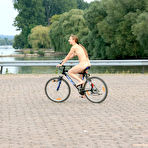 Fourth pic of Nude-in-Public