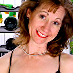 First pic of MILF Porn