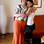 First pic of This housewife loves her pussy fresh and wet