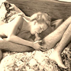 Third pic of vintage 1970s cock sucking at flashbaxxx