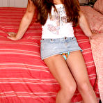 First pic of SHEMALE YUM :: OVER 10 YEARS ON TOP!