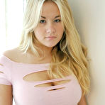 Second pic of Sporty Cutie Blonde Girl Ashley