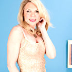 First pic of 40SomethingMag.com - Alexa Rae - What's A WILF?