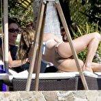 First pic of Jennifer Aniston