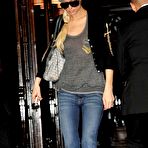 First pic of  Paris Hilton fully naked at Largest Celebrities Archive! 