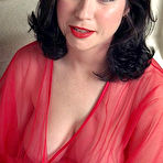 First pic of MILF Porn