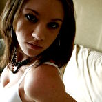 Second pic of Total Cutie Amanda in Blue Jeans and a Tight Top