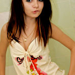 Third pic of Kaira18.com - Real 18yo EMO teen!