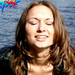 Second pic of CutiesFlashing - free flashing/public photo galleries