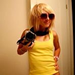 Third pic of Real amateur girlfriends having sex Tight body brunette teen gets her shaved pussy fucked hard