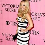Fourth pic of Hayden Panettiere