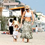 First pic of Gwen Stefani sex pictures @ Famous-People-Nude free celebrity naked ../images and photos