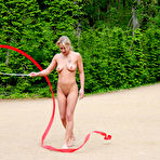 First pic of Nude-in-Public