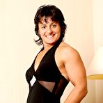 First pic of The fastest growing mature site - Allover30.com !!