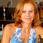 First pic of MILF Porn
